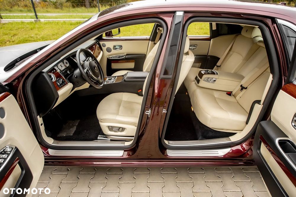 Rolls-Royce Ghost - 29