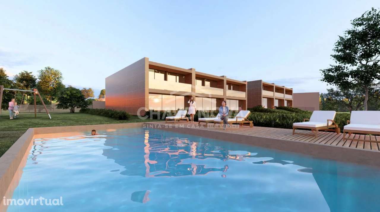 Lote de Terreno p/ 6 Moradias em Valadares - Grande imagem: 2/4