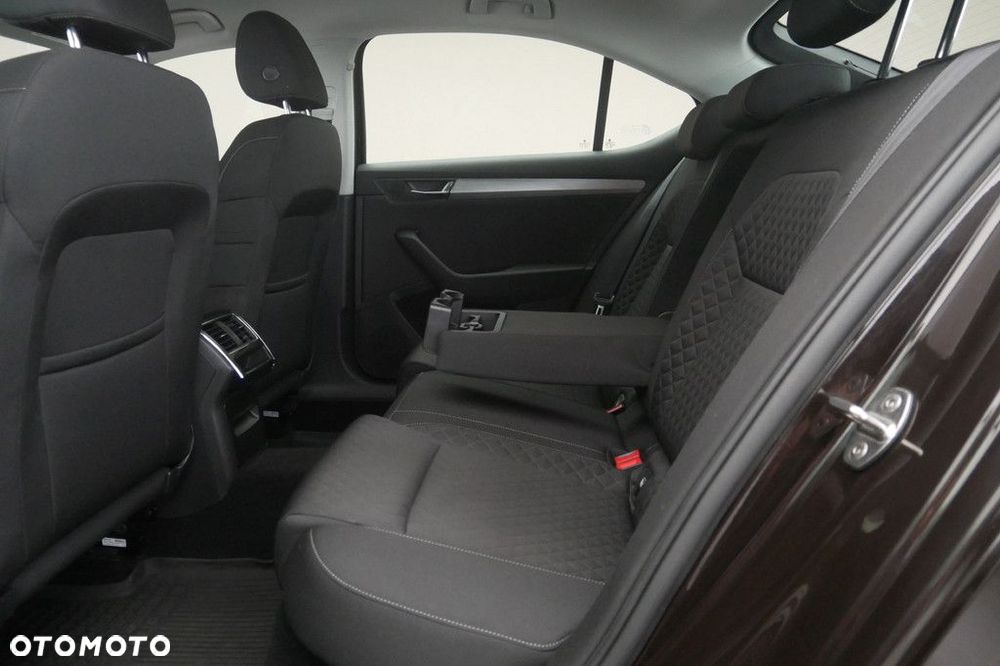 Skoda Superb 1.5 TSI Ambition DSG - 15