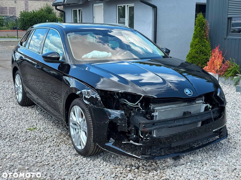 Skoda Octavia 1.5 TSI mHEV Selection DSG - 14