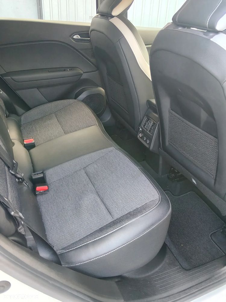 Renault Captur - 26