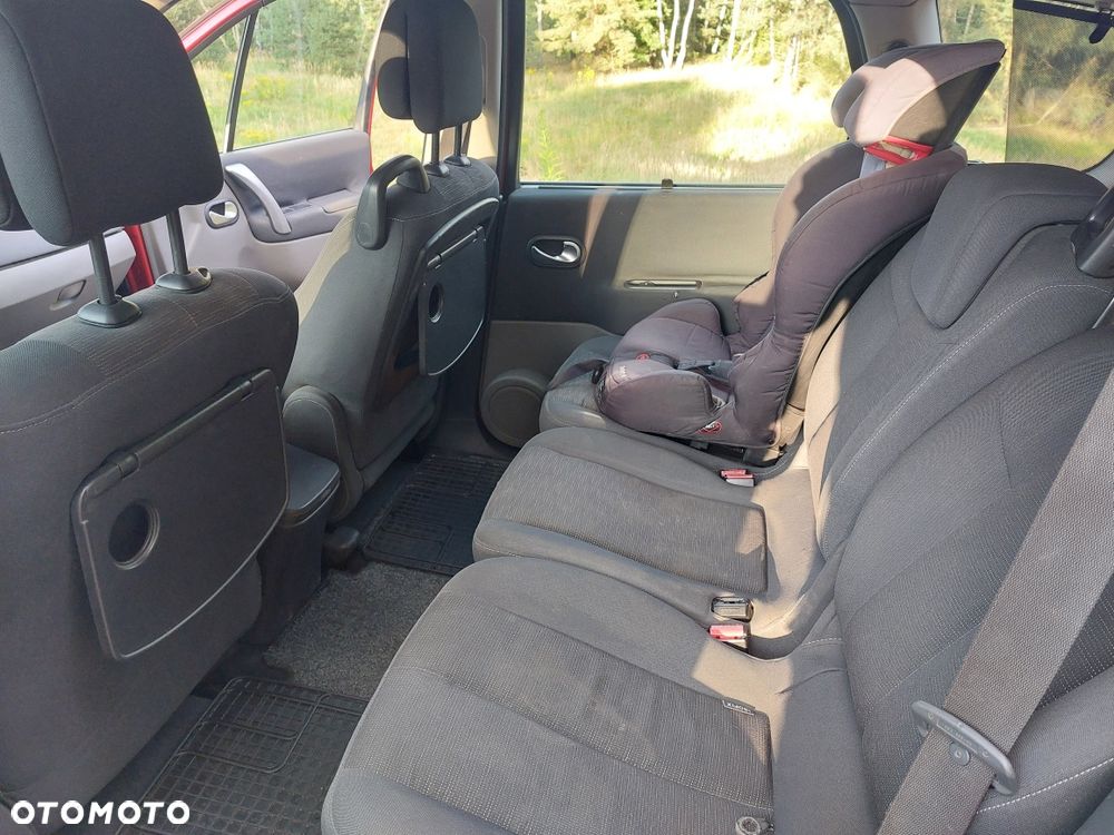 Renault Grand Scenic - 8