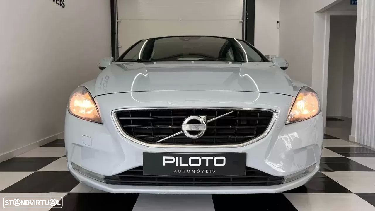 Volvo V40 1.6 D2 Momentum - 2