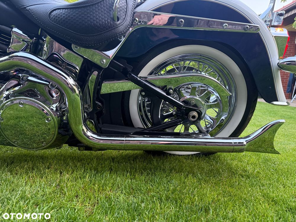Harley-Davidson Softail Deluxe - 23