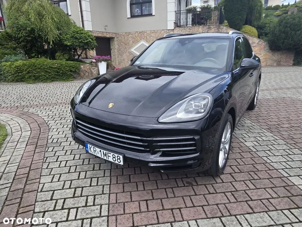 Porsche Cayenne Standard - 1