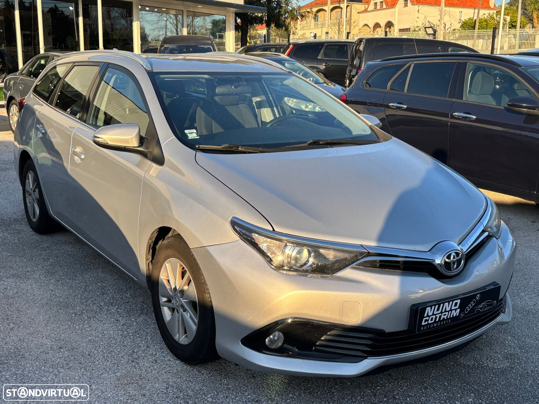 Toyota Auris Touring Sports 1.4 D-4D Comfort - 2