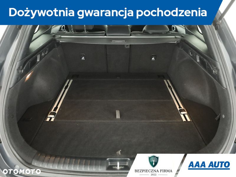 Kia Ceed - 11