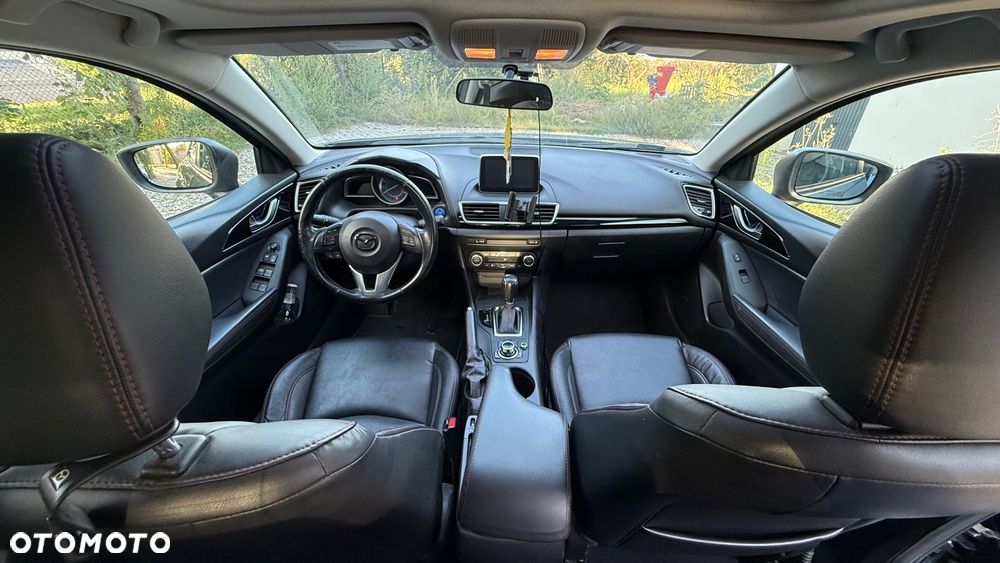 Mazda 3 - 4
