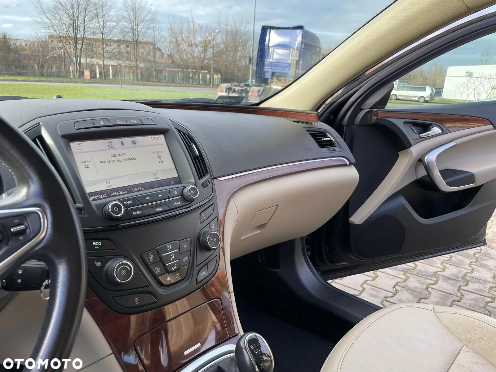 Opel Insignia - 10