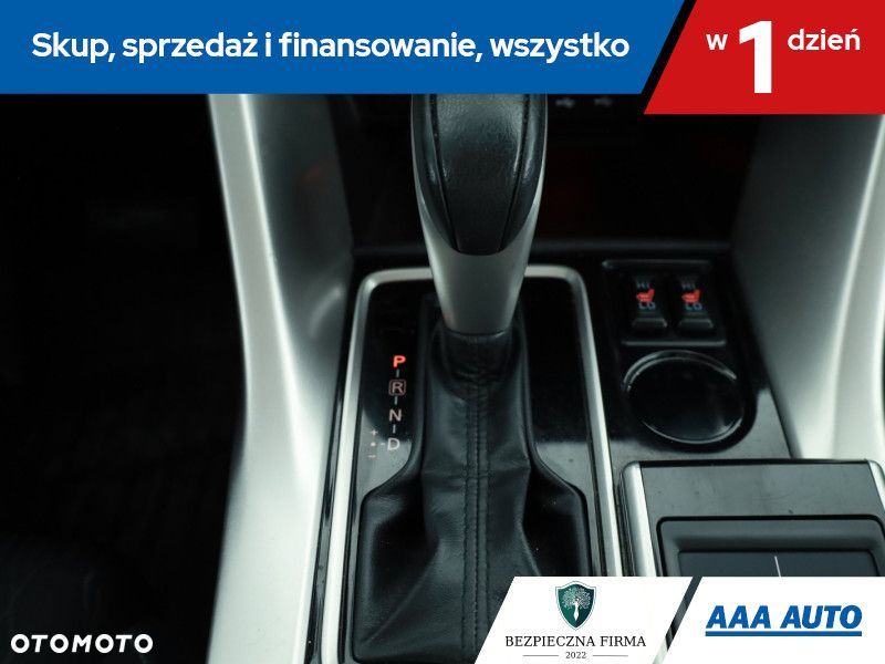 Mitsubishi Eclipse Cross - 18