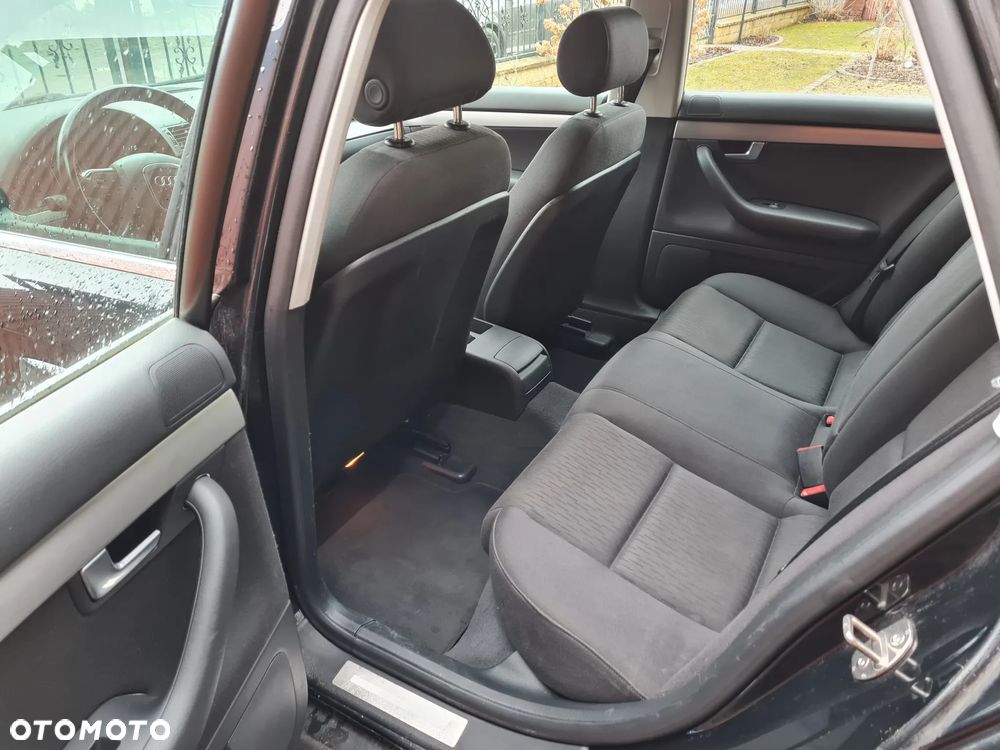 Audi A4 Avant 2.0 T FSI - 10