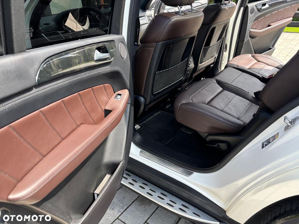 Mercedes-Benz GL 350 BlueTEC 4-Matic - 12