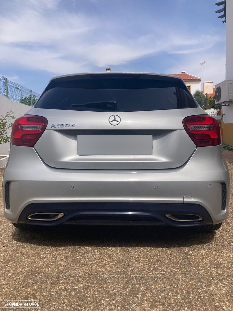 Mercedes-Benz A 180 d AMG Line - 4