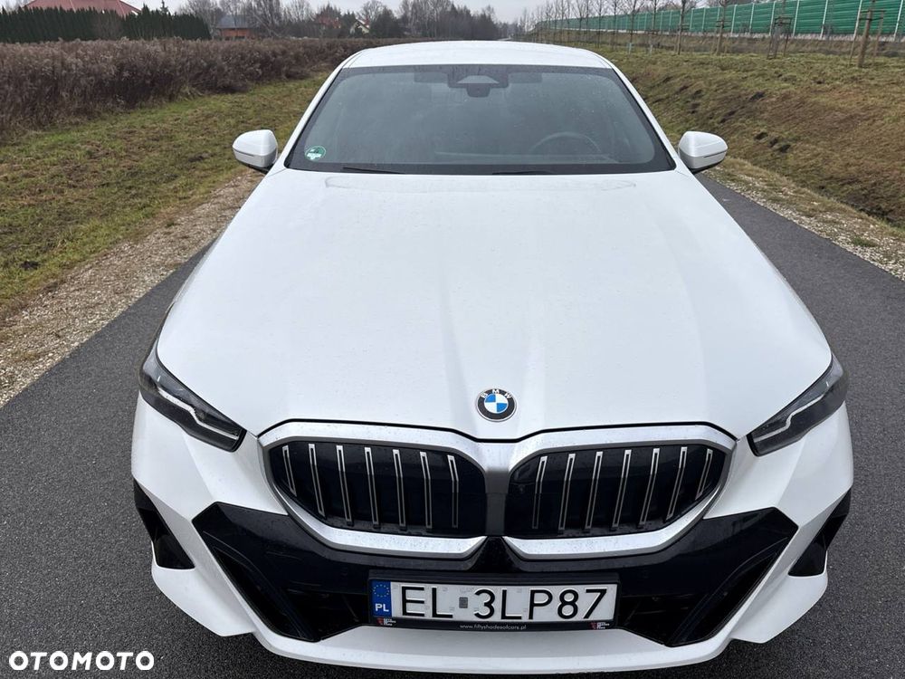BMW Seria 5 520d xDrive - 2