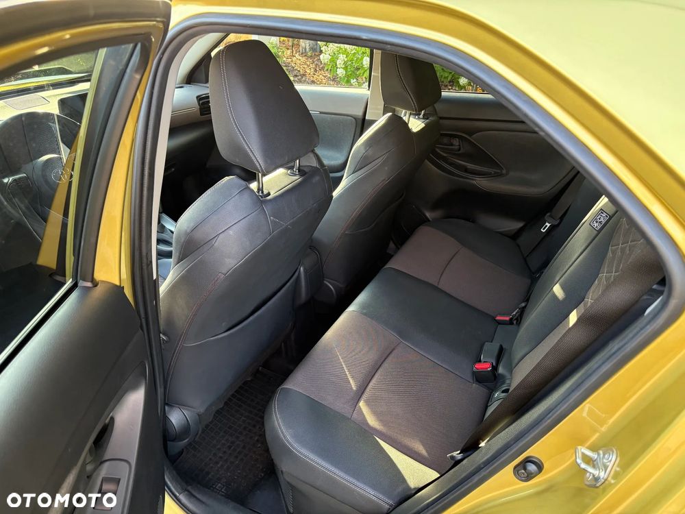 Toyota Yaris Hybrid 1.5 Executive - 8