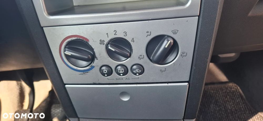 Opel Meriva A na części 1,6 - 13