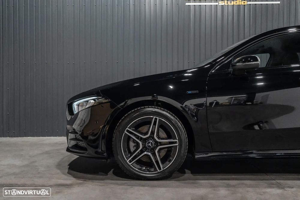 Mercedes-Benz A 250 Limousine e 8G-DCT AMG Line - 27