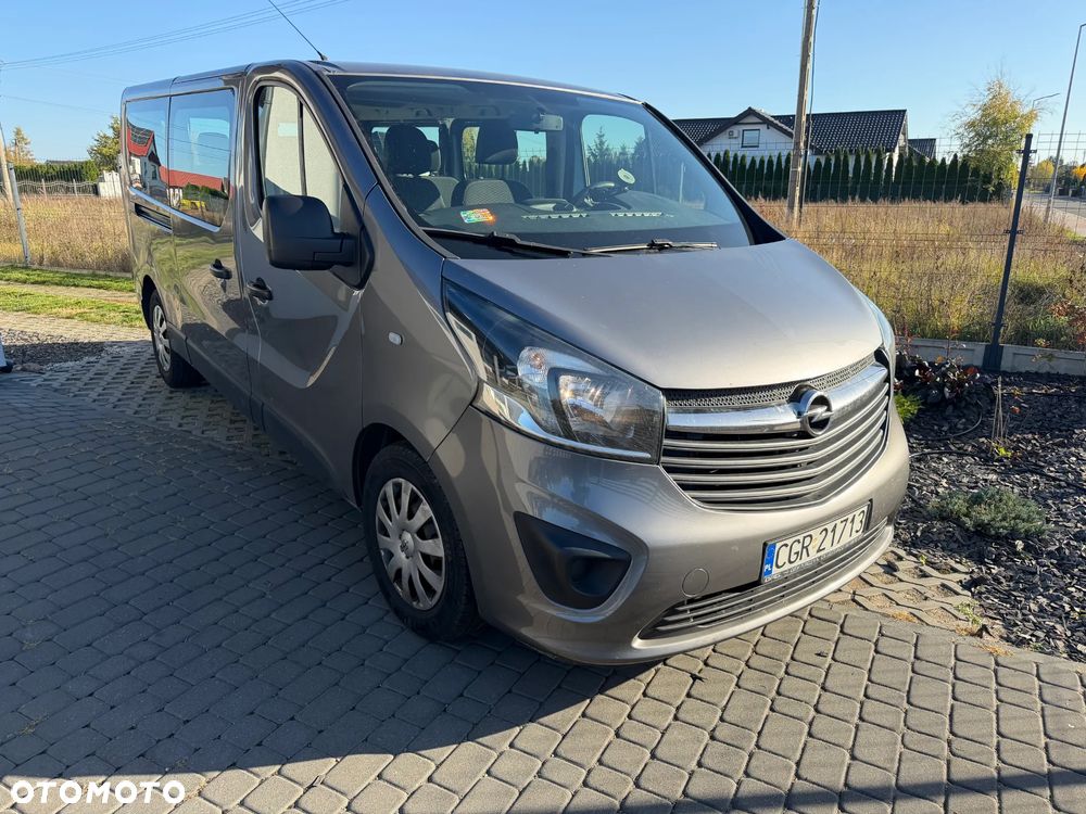 Opel Vivaro - 1