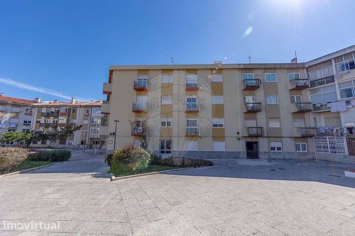 Apartamento T2 para arrendamento - Grande imagem: 2/43