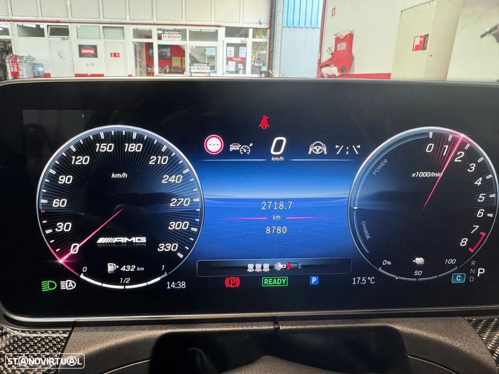 Mercedes-Benz C 63 AMG S E Performance 4Matic - 8