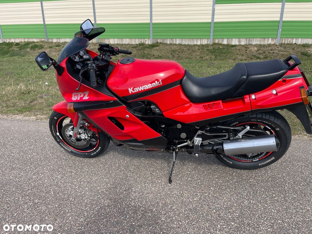 Kawasaki GPZ - 29