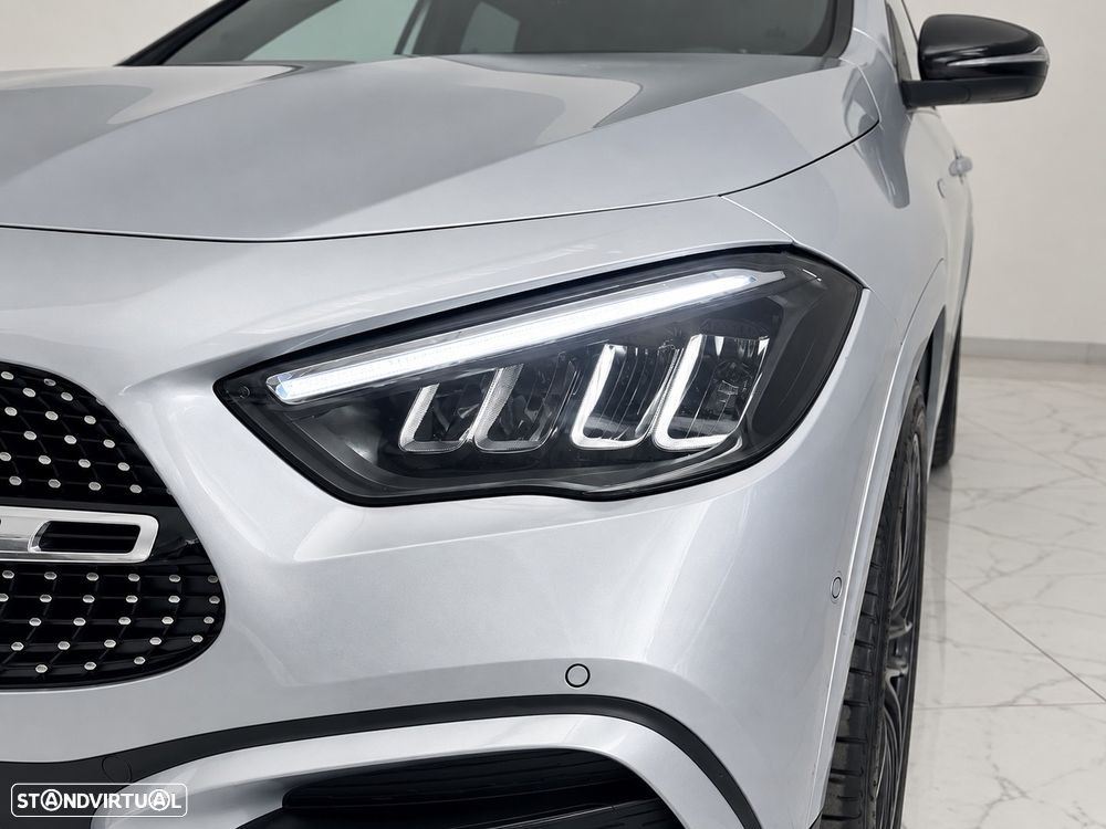 Mercedes-Benz GLA 200 d AMG Line — fotografia 8