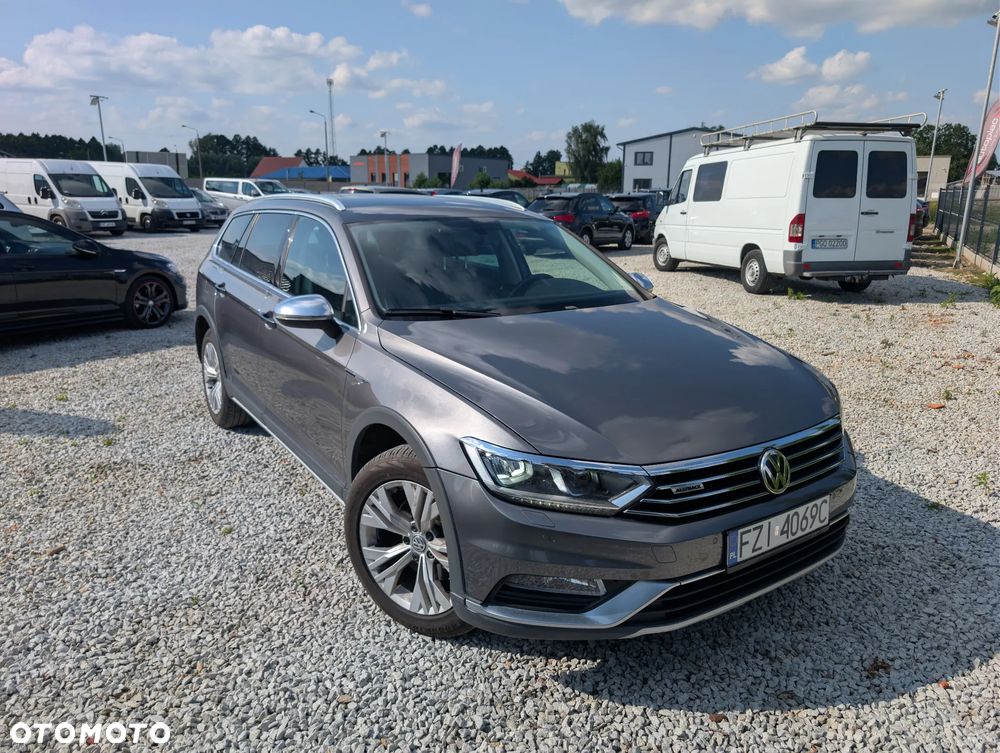 Volkswagen Passat 2.0 TDI BMT 4Mot Highline DSG - 25