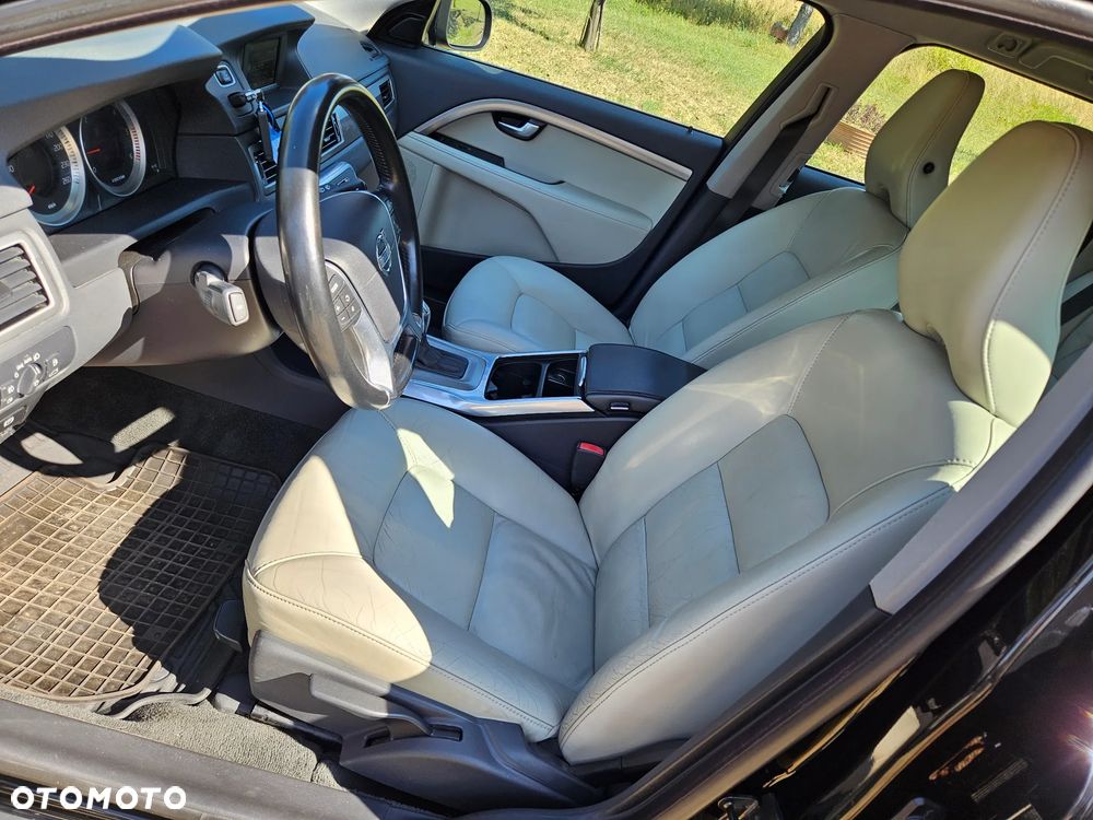 Volvo V70 - 25