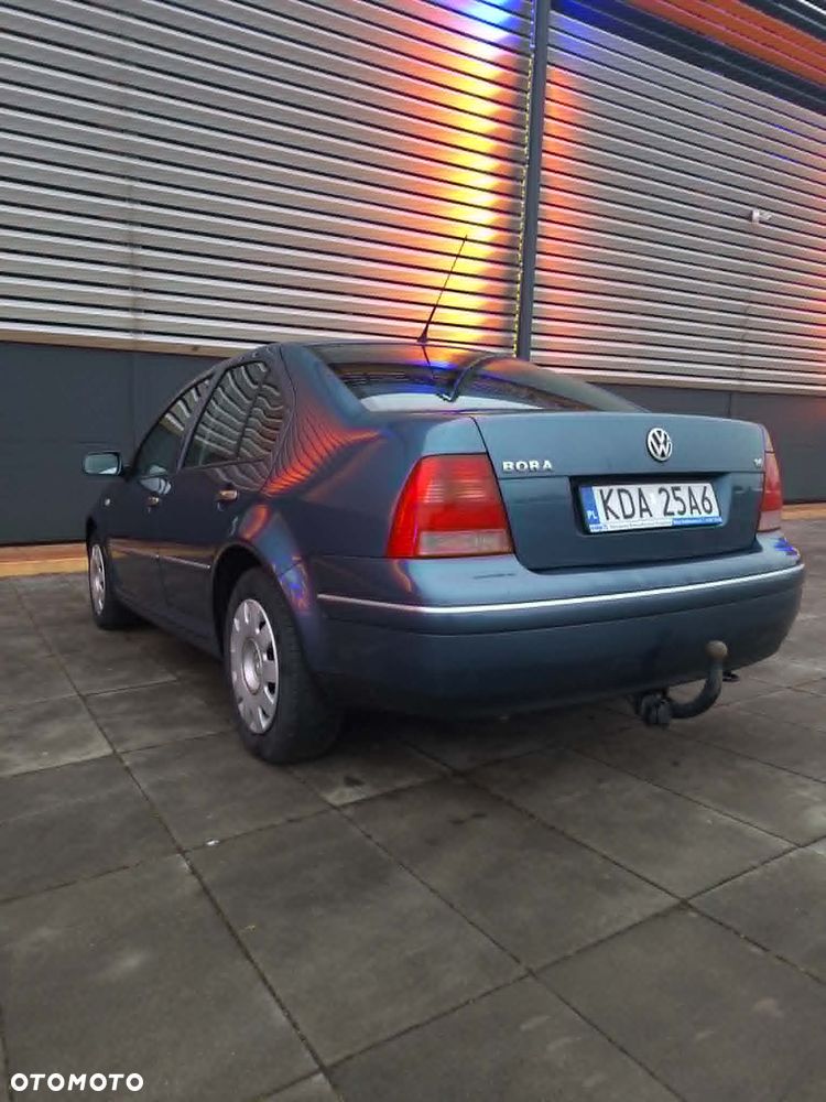 Volkswagen Bora - 2