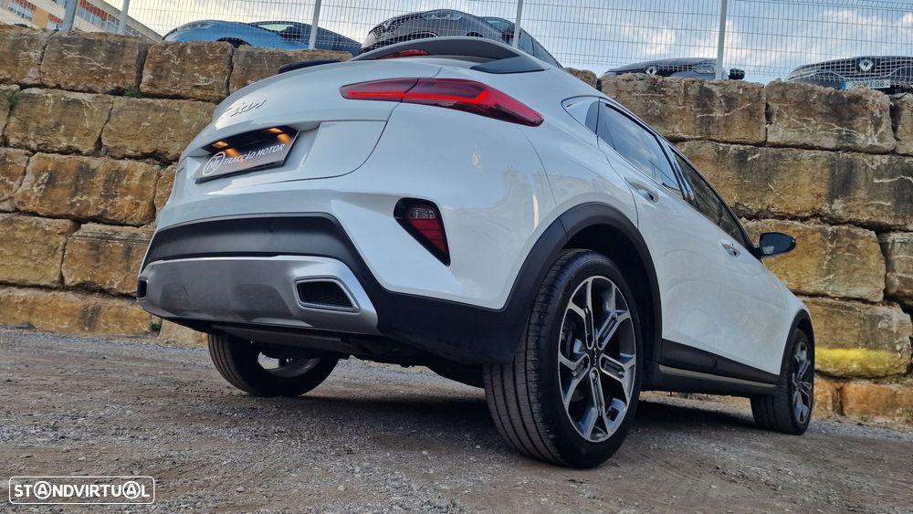 Kia XCeed 1.0 T-GDI Tech+SRF - 8