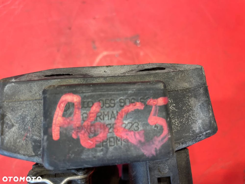 Zawór podciśnienia Audi  a6 c5 - 2