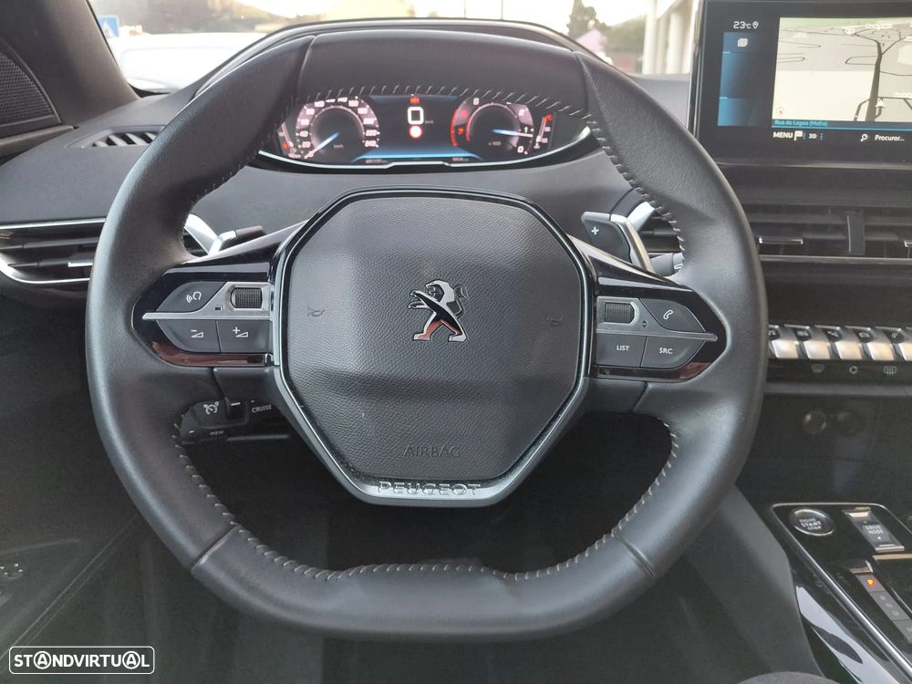 Peugeot 5008 1.2 PureTech Allure Pack EAT8 - 22