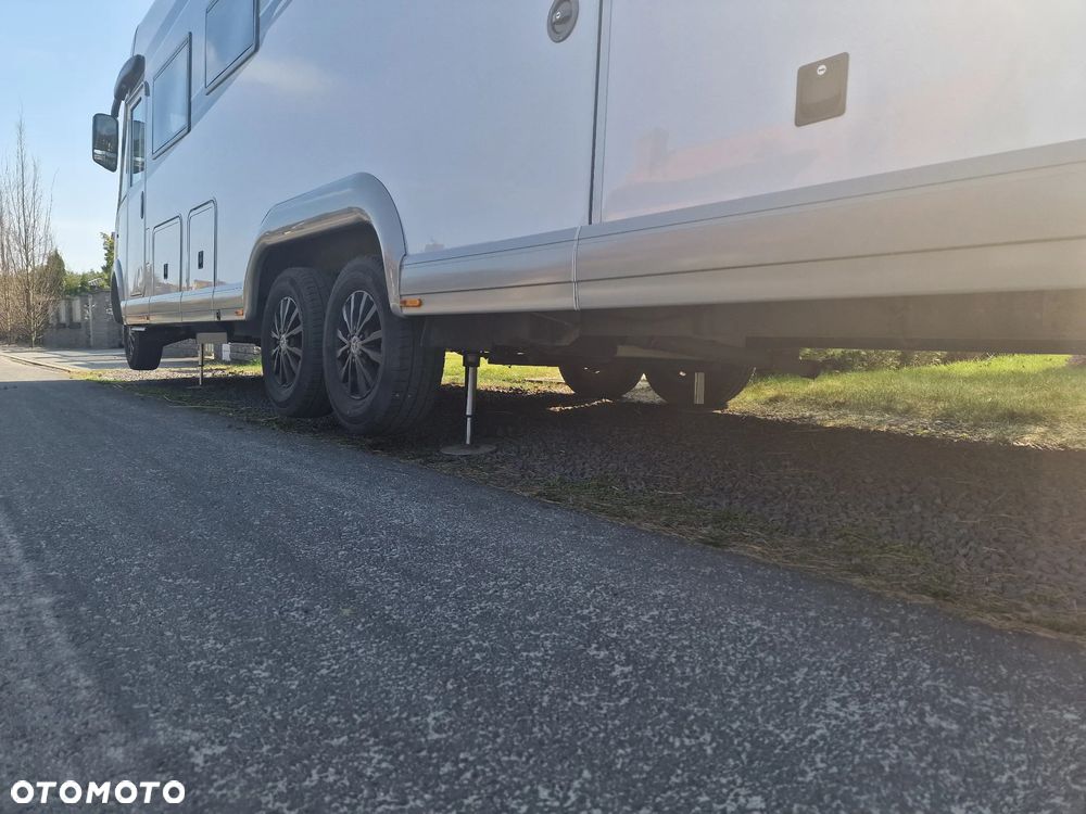 Carthago Chic E-line 64 XL QB - 4
