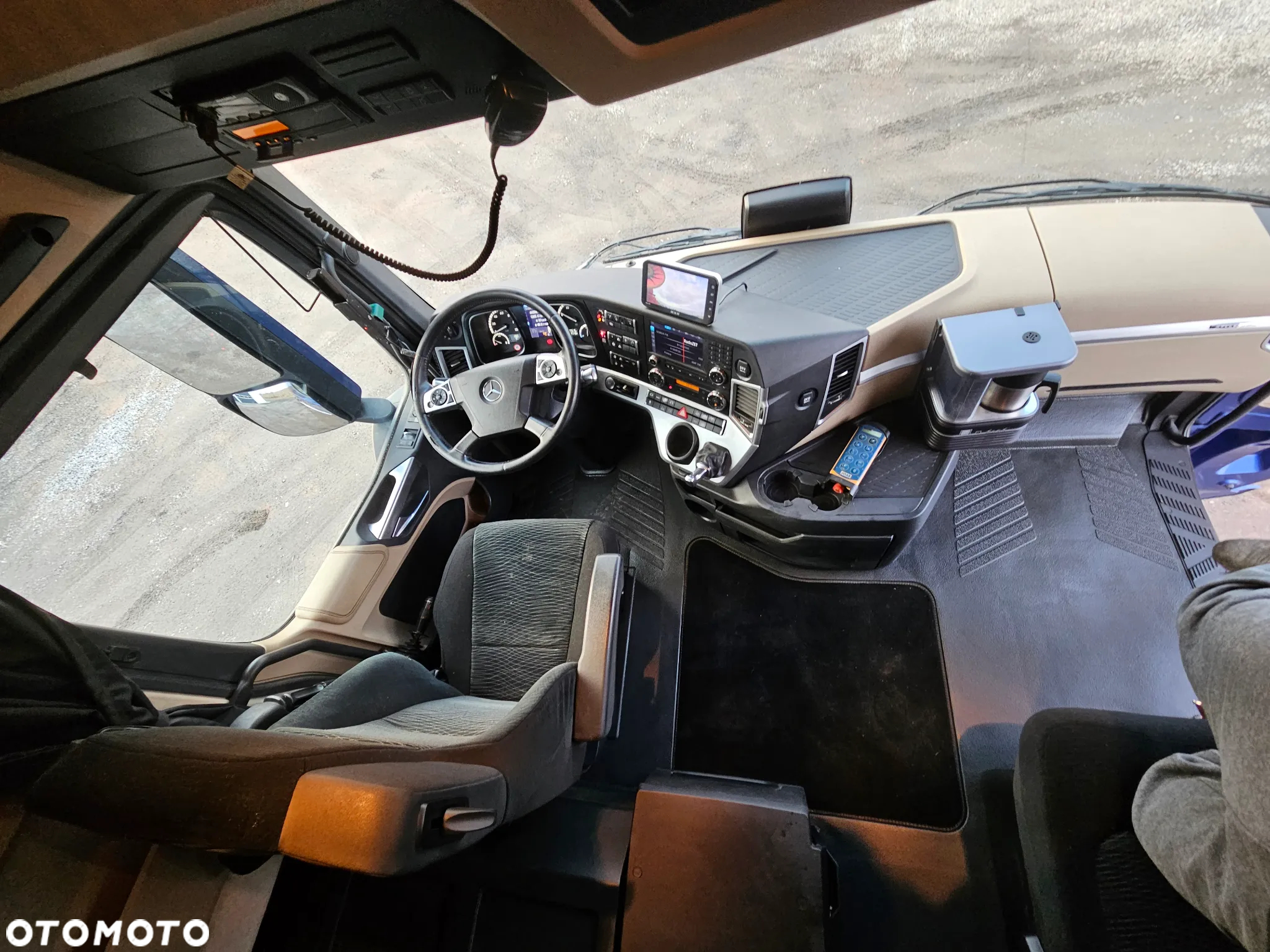 Mercedes-Benz Actros - 18