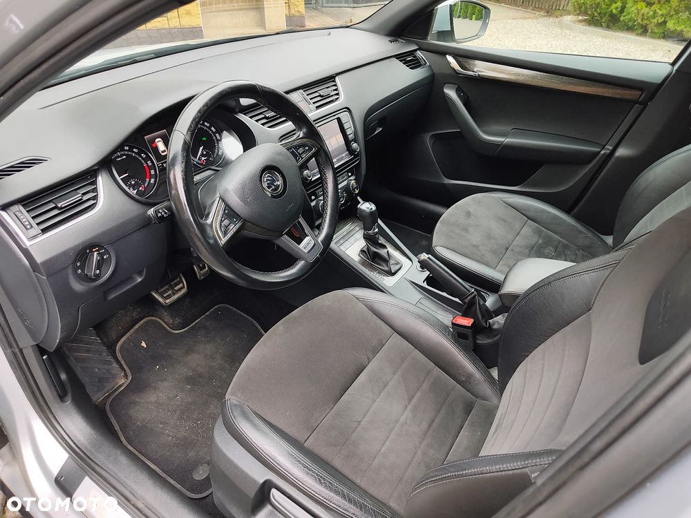 Skoda Octavia 2.0 TDI 4x4 DSG Scout - 13