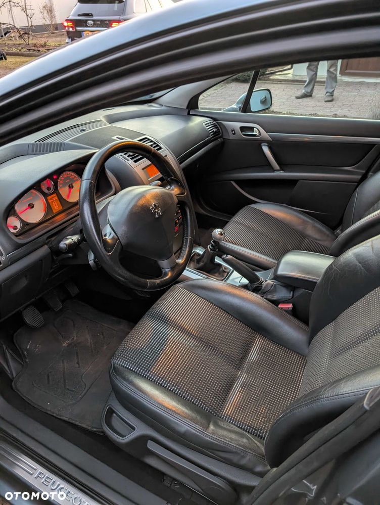 Peugeot 407 - 5