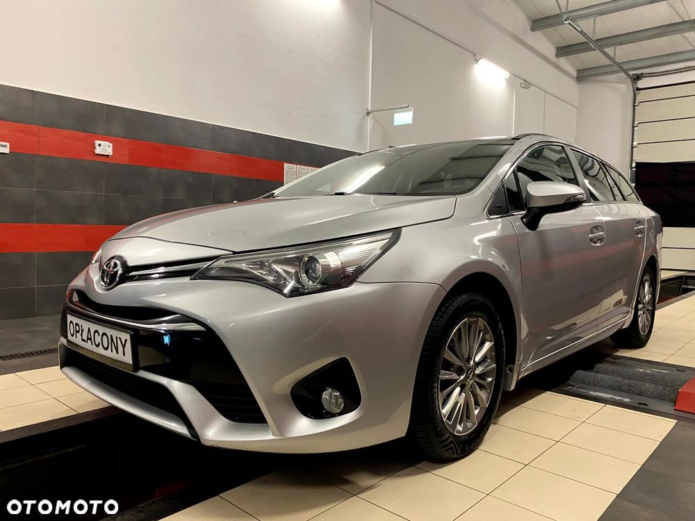 Toyota Avensis 1.8 Premium - 3
