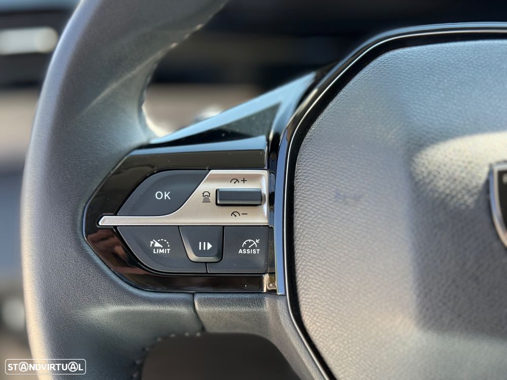 Peugeot 308 SW 1.6 Hybrid Allure e-EAT8 - 23