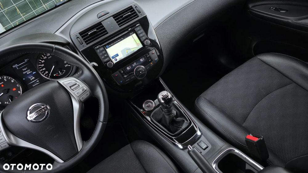 Nissan Pulsar 1.2 DIG-T Tekna EU6 - 20