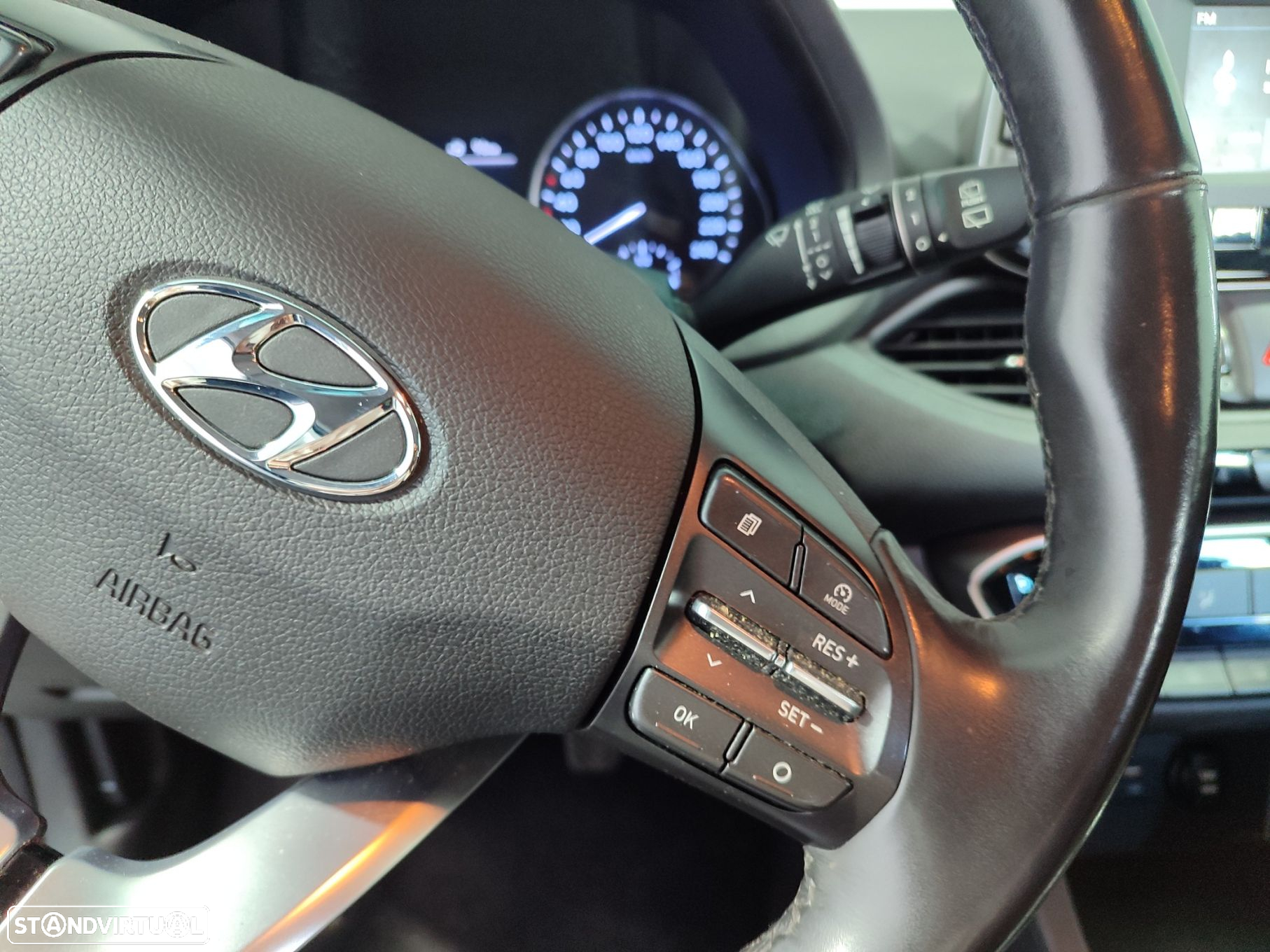 Hyundai i30 1.6 CRDI Blue Comfort - 26