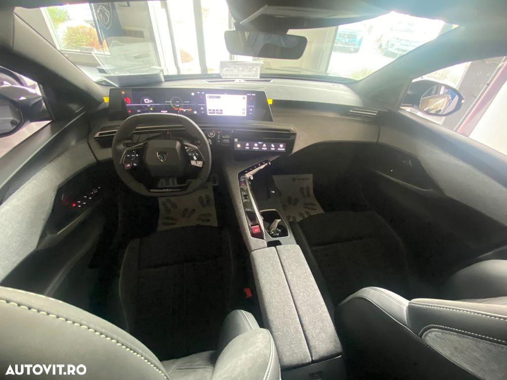 Peugeot 5008 Hybrid 145 e-DSC6 GT - 2