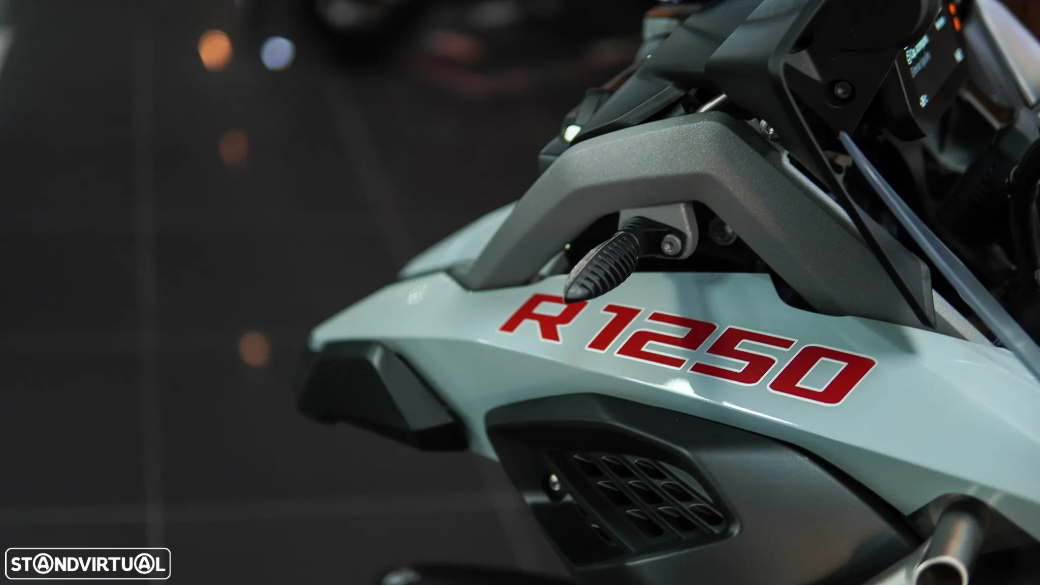 BMW R 1250 GS Adventure C/ AKRAPOVIC COMPLETO - 23