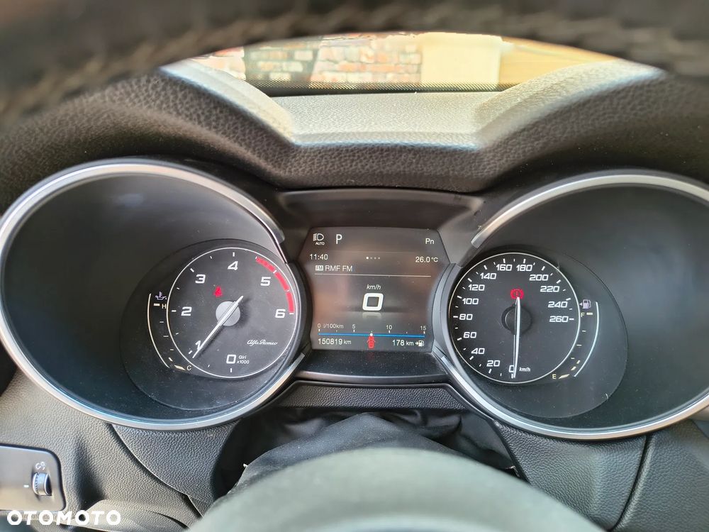 Alfa Romeo Stelvio - 21