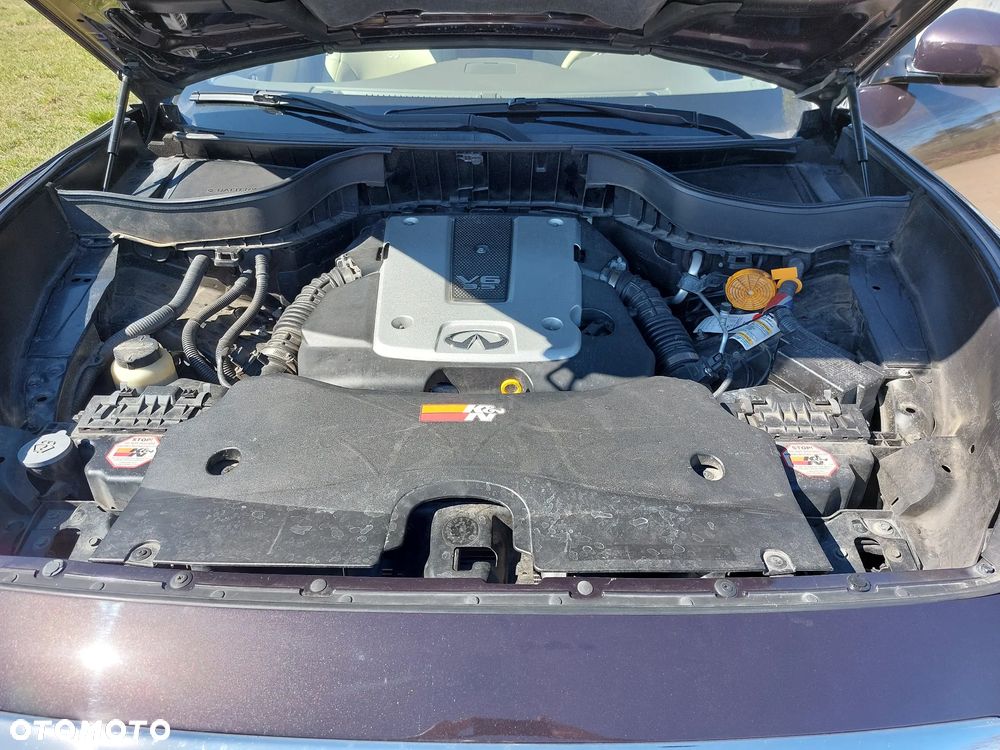 Infiniti FX - 5