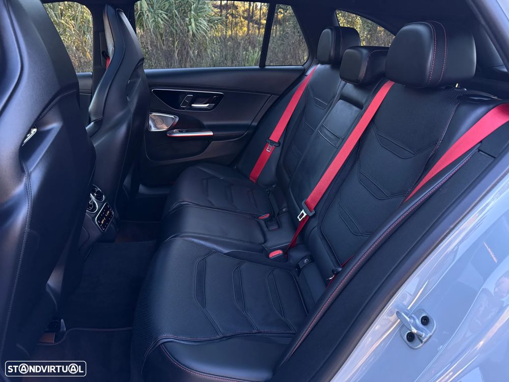 Mercedes-Benz C 63 AMG S E Performance Speedshift MCT9G F1 Edition - 37