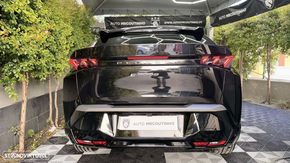 Peugeot E-3008 73 kWh GT - 8