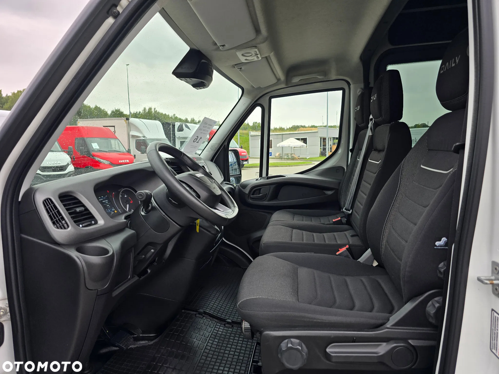 Iveco DAILY 35S18 BRYGADÓWKA - 9