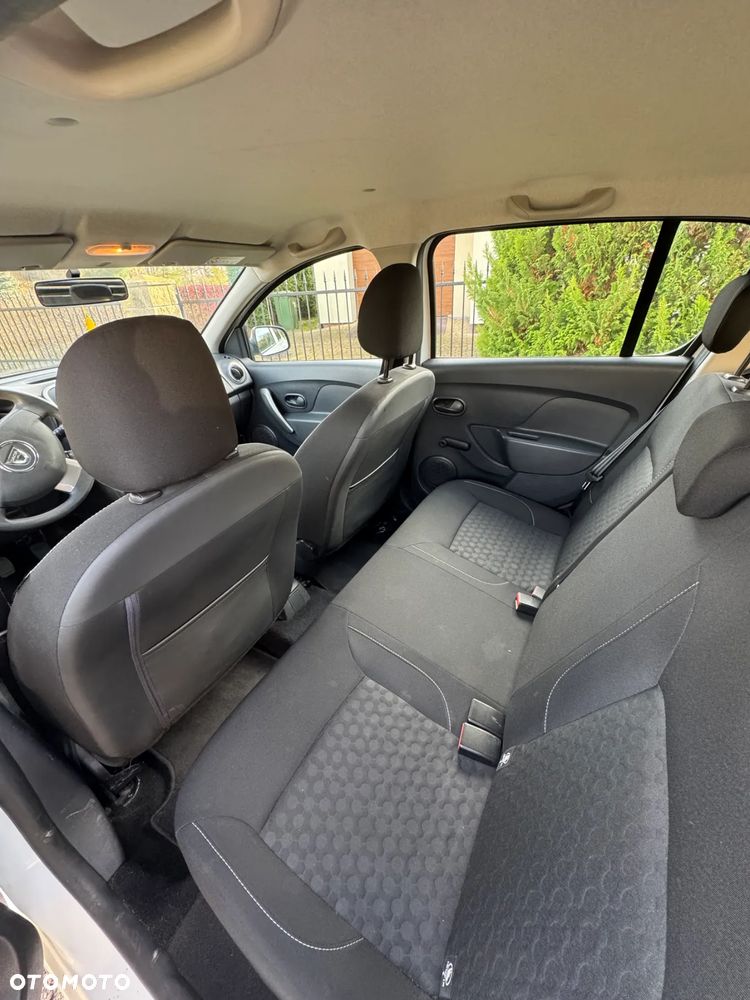 Dacia Sandero 1.2 16V 75 Laureate - 9