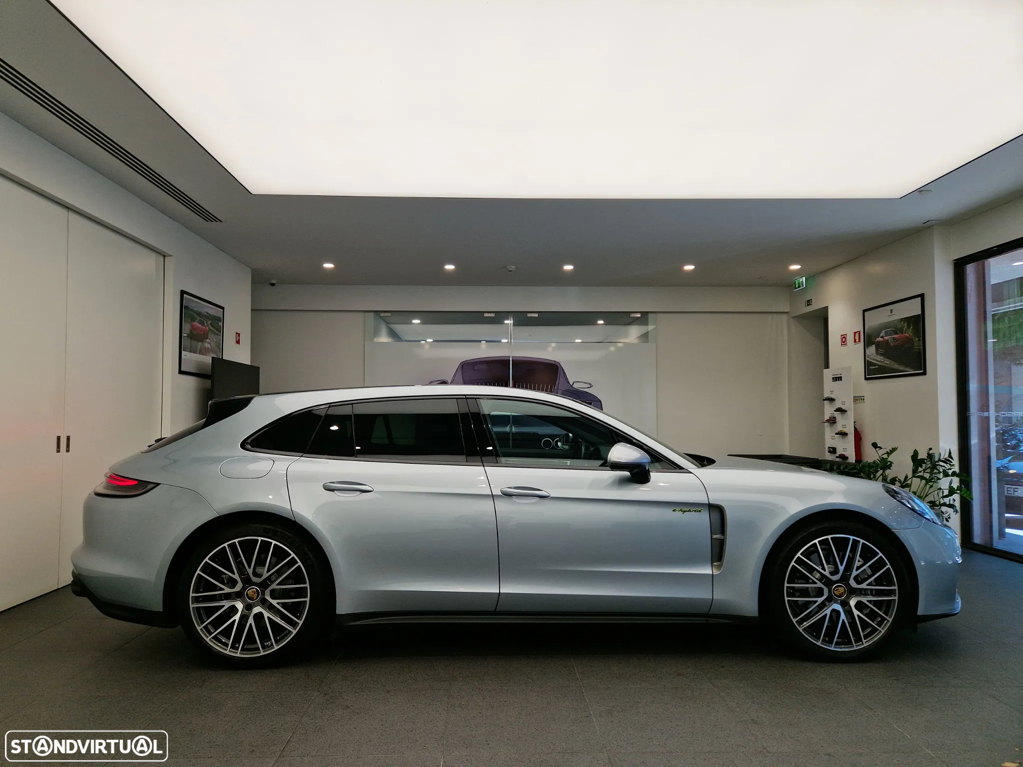 Porsche Panamera Sport Turismo 4 E-Hybrid Platinum Edition - 10