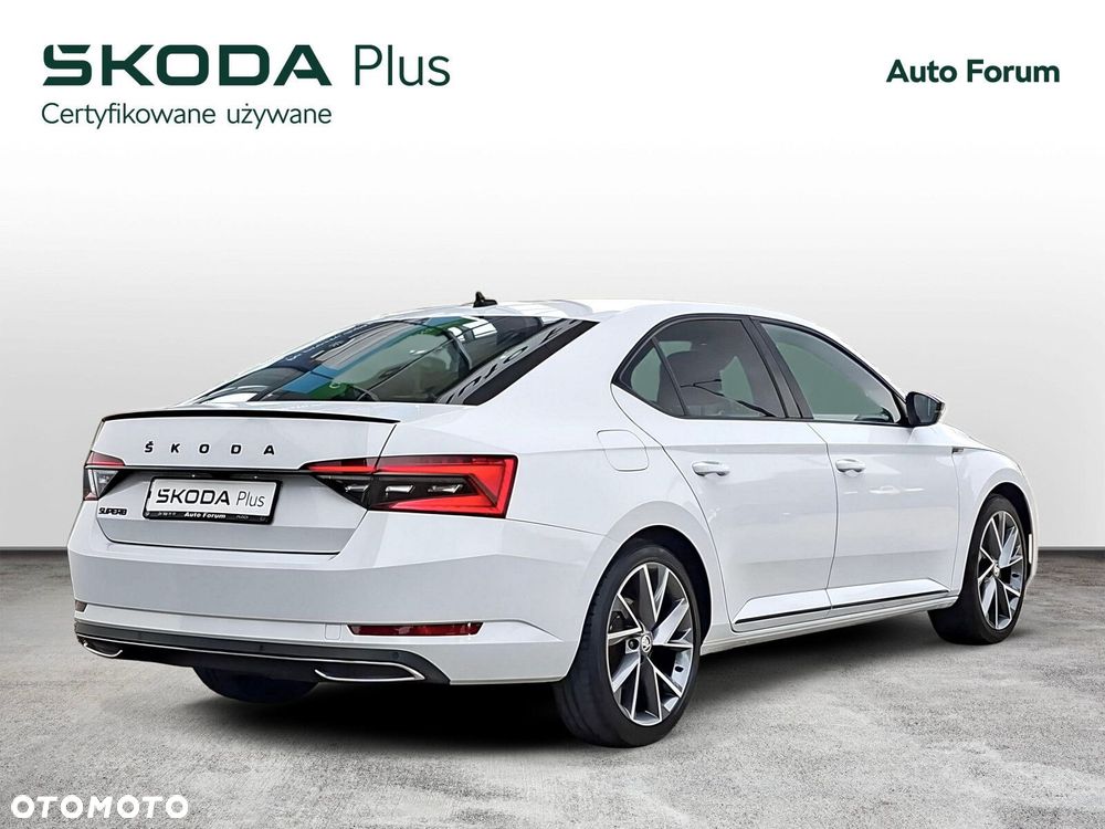 Skoda Superb 2.0 TDI SCR Sportline DSG - 6